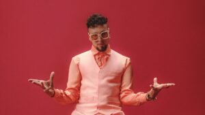 Dante Spinetta presentó el videoclip de «Ridículos»