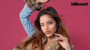 Emilia lidera el Billboard Argentina Hot 100 con 11 títulos