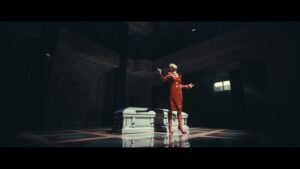 El videoclip de «BLESSING (Feat. YDG)» destaca por la poderosa voz de Sohyang