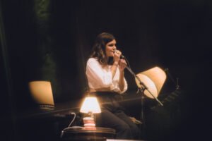 La poetisa Elvira Sastre vuelve a Argentina