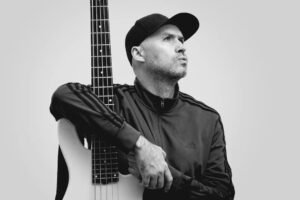 Conocé el proyecto de Nacho Mateu: el bajista uruguayo que se unirá a la fiesta de 80 años de Rubén Rada