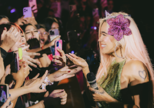 Música, emoción y empoderamiento: Cómo fue el show de Karol G en Santiago de Chile