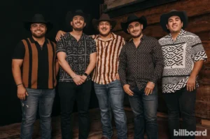 Todo sobre «Jugando a que no pasa nada», el nuevo álbum de Grupo Frontera