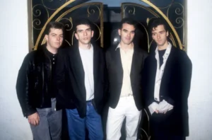Cuando los Smiths lanzaron su primer single ‘Hand In Glove’