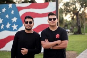 Mauro y Mauricio Rosero persiguen el ‘Sueño Americano’ con su himno migrante