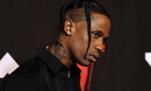 Travis Scott, Bad Bunny y The Weeknd se unen en «K-POP»