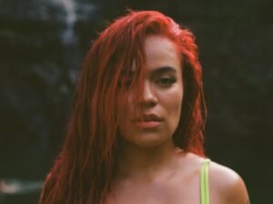 Karol G y Romeo Santos relatan una noche de amor en «X Si Volvemos», su primera colaboración