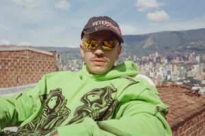 Feid le regaló al público un nuevo EP por fin de año: «FERXXOCALIPSIS»