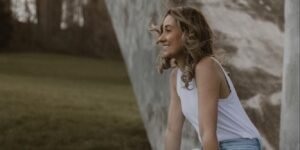 Veronica Graham: la nueva voz del Country-Pop en Nashville