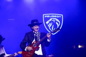 Turf y Coti brillan en la presentación del nuevo Peugeot 2008