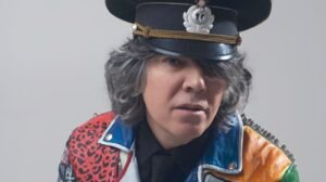 Maxi Trusso vuelve a la escena musical con "Por suerte existo yo"