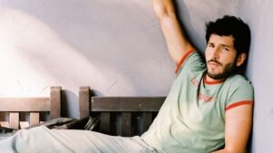 Sebastián Yatra llega al corazón de sus fans con su nuevo single "Los Domingos"