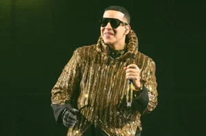 Daddy Yankee publicará su primer libro en el 2025