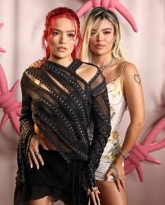 Karol G recibe dos figuras de cera de Madame Tussauds: "¡Wow, qué impresionante!"
