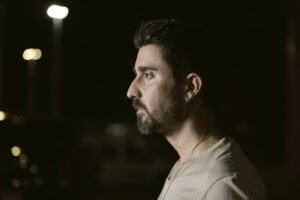 Alex Ubago sobre “Idiota”: “Es una canción diferente a todo lo que he hecho antes”
