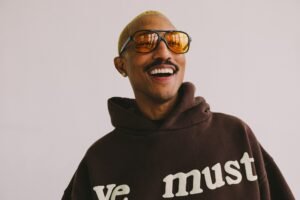 Pharrell Williams presenta la banda sonora de su película "Piece by Piece"