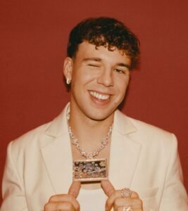 Quevedo confirma su regreso con el lanzamiento de "Duro"