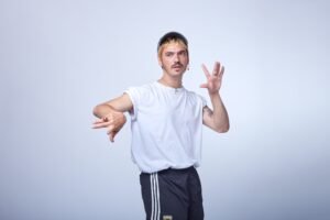 Pablo Joaquín, Marina Wil y más: Cinco artistas latinos emergentes que tenés que escuchar