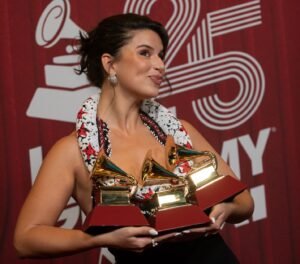 La lista completa de los ganadores de los Latin GRAMMY® 2024