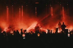 El Mató a un Policía Motorizado: 20 años de música y tres noches inolvidables