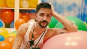 Camilo continúa su nueva propuesta musical con «dos»