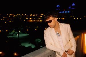 Quevedo trae su “Buenas Noches Tour” a Argentina con un show en 360°