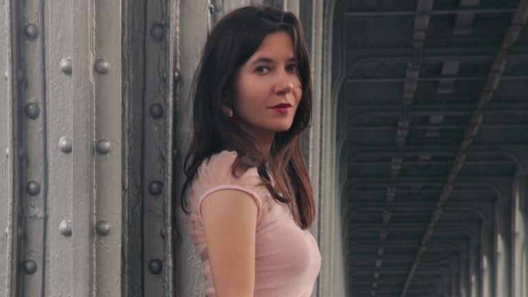 Chesca Música estrenó su nuevo álbum "HerStoria: My Songs Are MIS  BEBÉS"