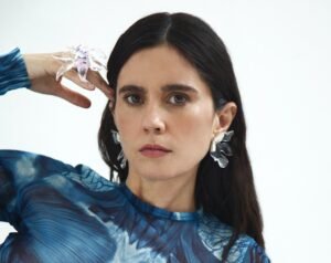 Javiera Mena: «Me inspiraron situaciones que viví y también la conexión con los demás»