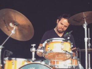 Kris Crone regresa al escenario con Blank Space en el Glenn County Fair