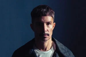 Emmanuel Horvilleur publica “Elástico”, segundo adelanto de su próximo disco