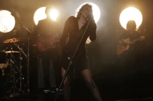 Así fue el exclusivo show privado de Miley Cyrus en el Chateau Marmont