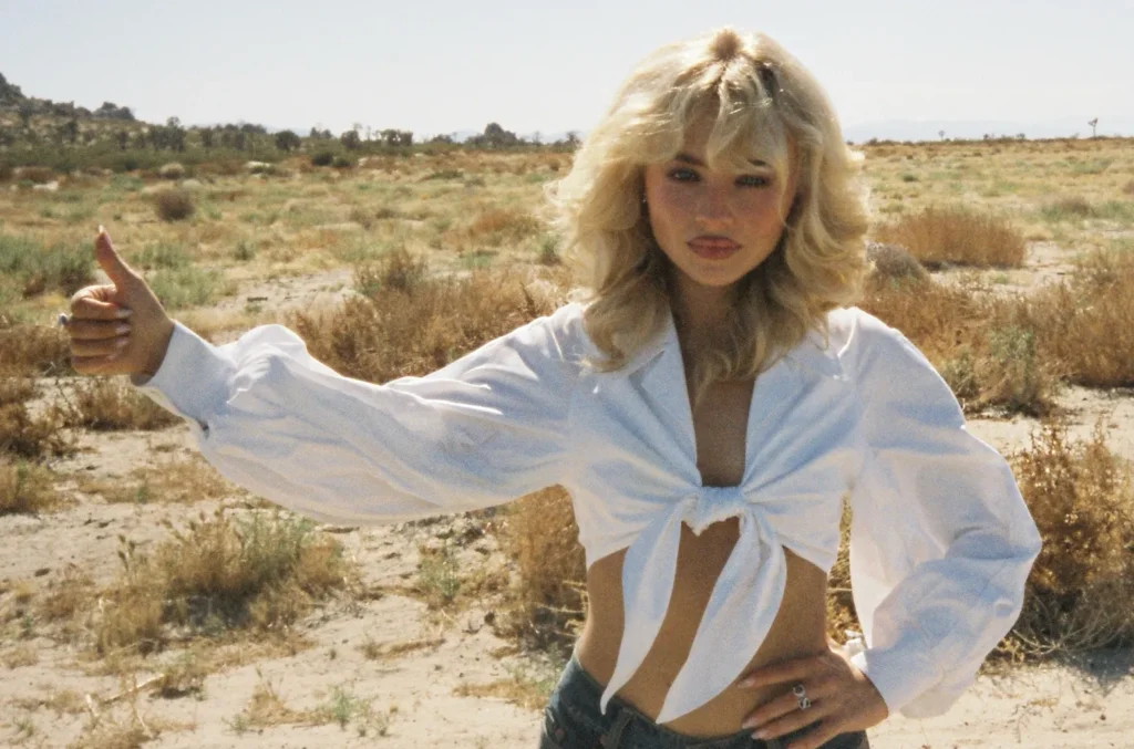 Sabrina Carpenter debuta en el No. 1 del Billboard Hot 100 con “Manchild”