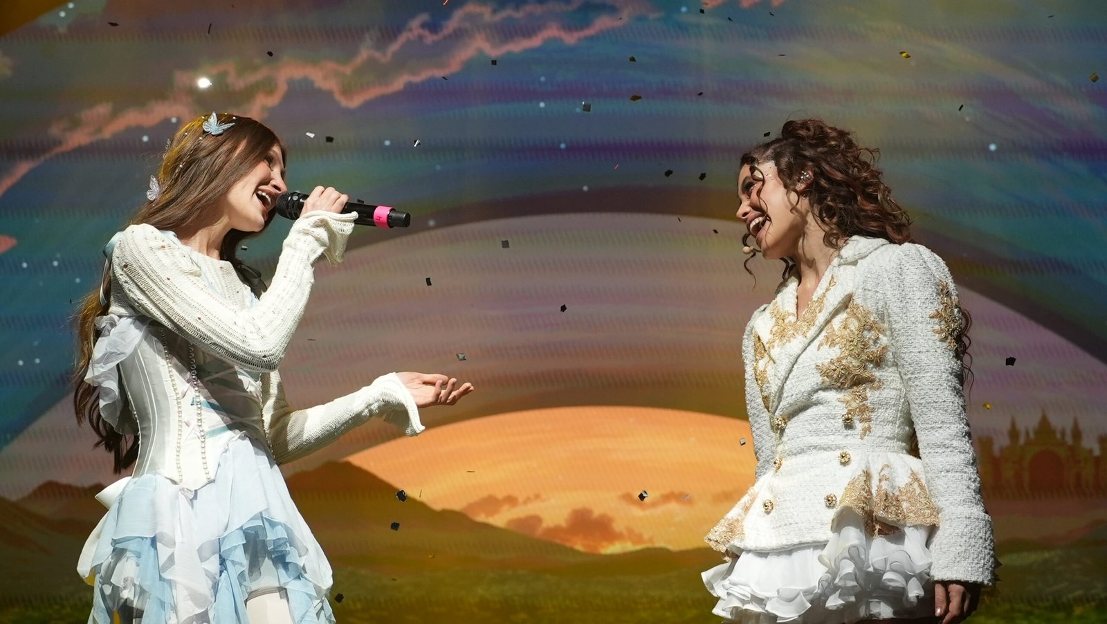 Margarita y Yami Safdie reversionan “Hay Un Cuento”