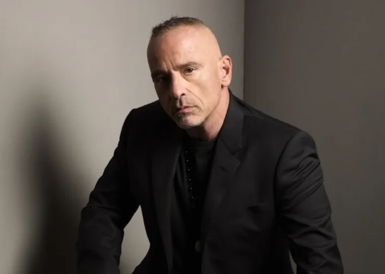 Eros Ramazzotti lanza 'Una Historia Importante' y anuncia gira mundial