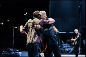 Oasis estrenó su documental en Venecia: la emoción de Noel Gallagher tras la ovación
