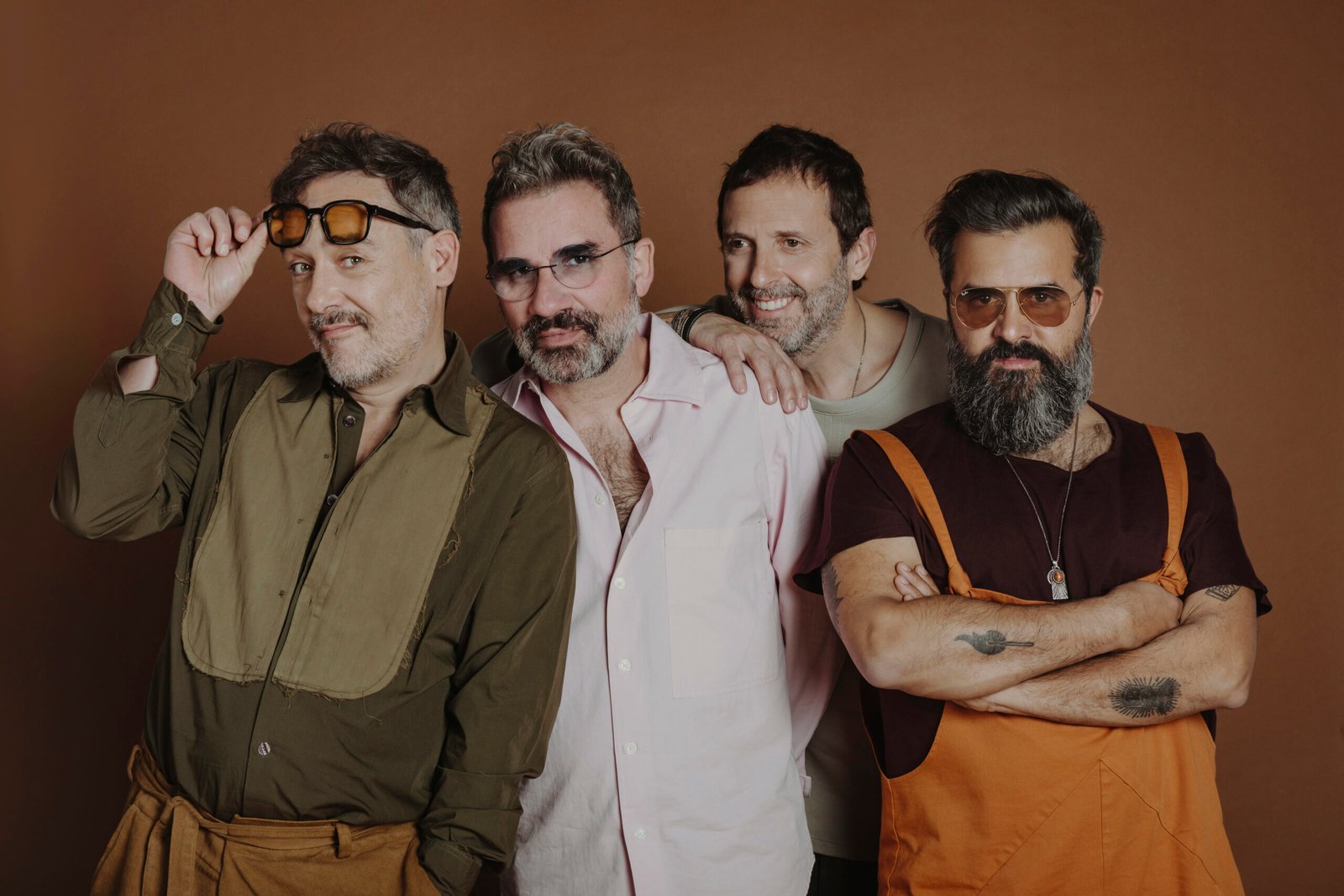 Love of Lesbian: “No cambiamos opiniones, somos el termómetro de una época”