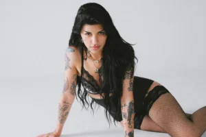 Giras de artistas latinos anunciadas para 2026 en EEUU