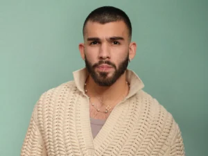 Manuel Turizo sumó una canción de bachata a su repertorio: "Por un Pendejo No Se Llora (Salud Mi Reina)"