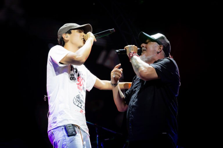 Kapanga y Milo J presentan la versión en vivo de “No Me Sueltes”