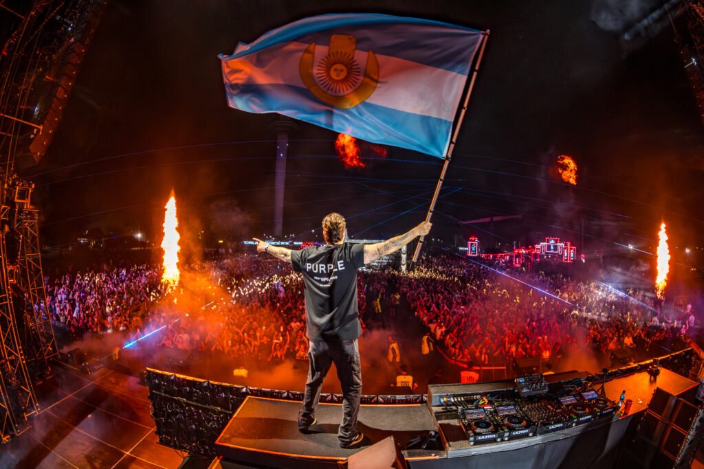 Budweiser y una experiencia única en ULTRA Buenos Aires: ganá una remera firmada por los DJs