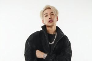 Iceamoureux explora el amor y el enamoramiento en "girl, i like you"