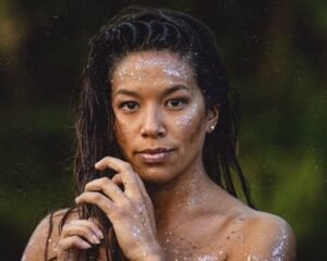 Mile Salamanca da comienzo a su nueva etapa artística con el EP "Crónicas Volumen 2"