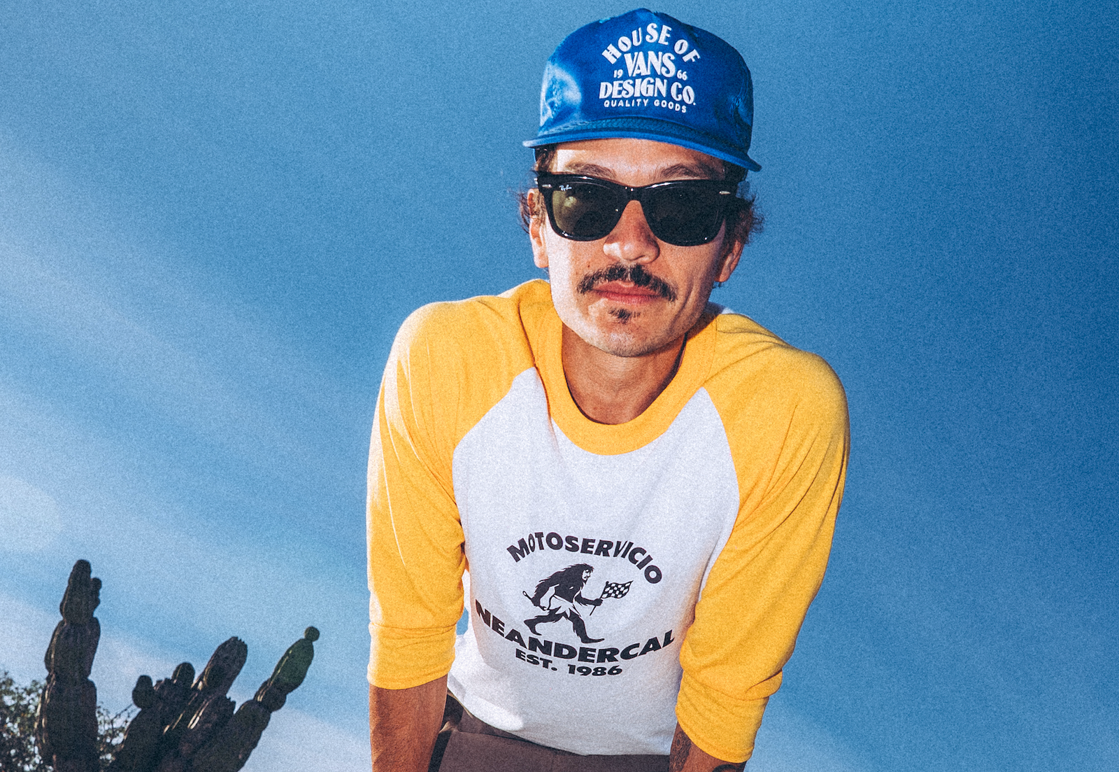 Caloncho lanza “Vivo En El Tiempo” y prepara el tour internacional 'El Tiempo Es Mi Casa'