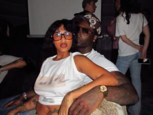 Tokischa lanza "Surfboard" junto a Skrillex