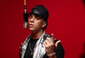 Nick Sicaro lanza "Soy Igual Que Tú"