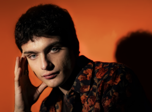 Joaco Burgos publica 'Desde Lo Profundo', un disco atravesado por la ciudad y los vínculos