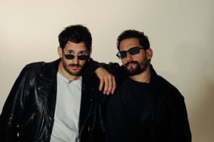 Mau y Ricky lanzan "aiaiaiaiai" a pedido del público