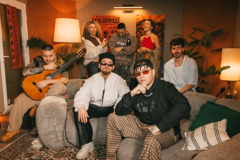 FMK y Maxi Espíndola presentan “La Rumbita”