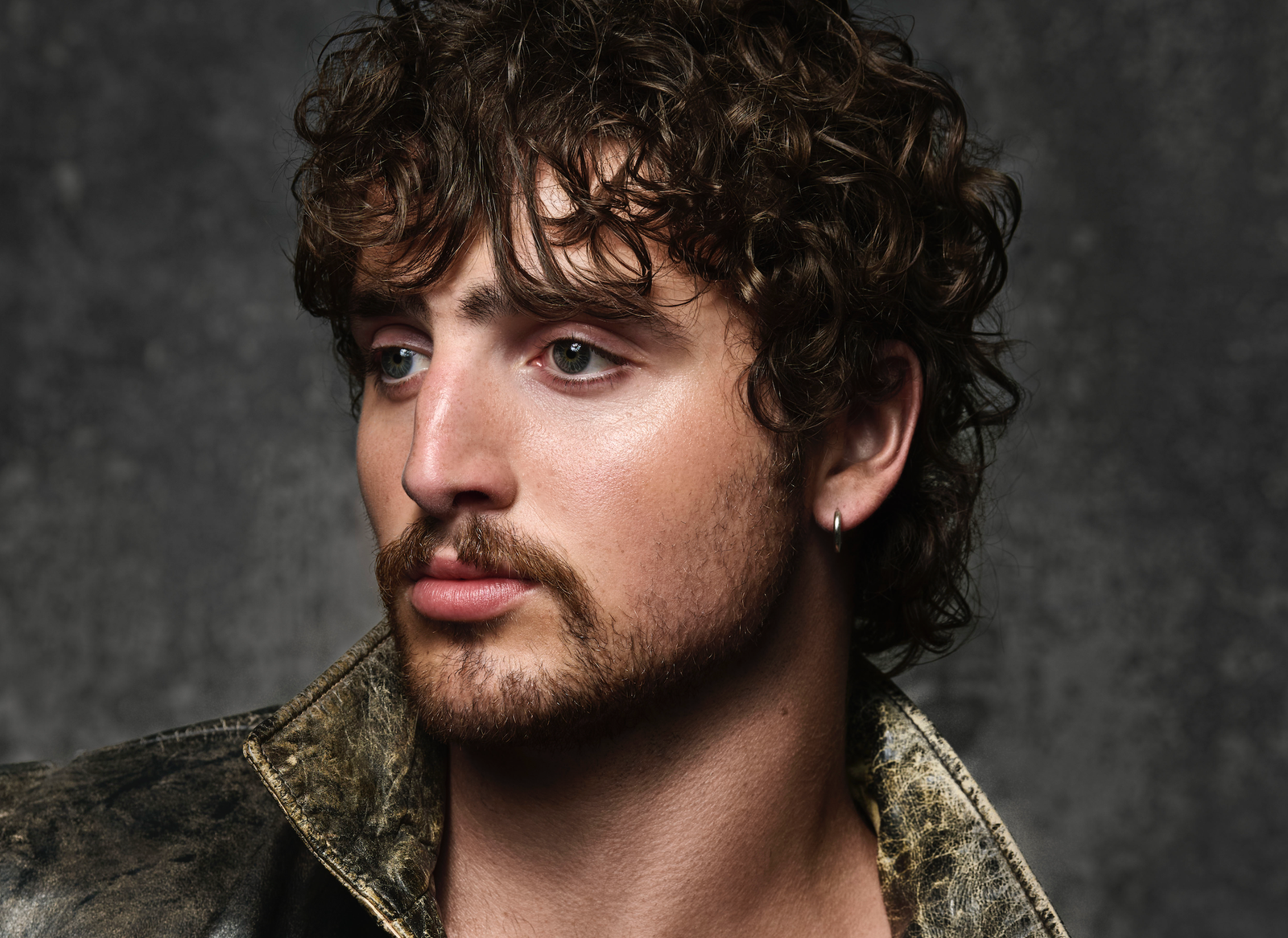 Benson Boone lanzó “The Time of My Life” antes del inicio de su gira por Estados Unidos