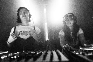 Franzizca adelantó su álbum en un pop up especial junto a Nina Kraviz